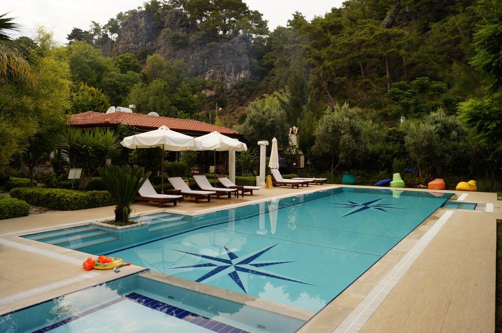 Hotel Dalos Göcek Exteriér fotografie